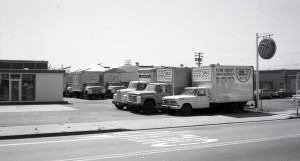 Big Jim's Union 76, Move Yourself, 846 Marina Blvd., San Leandro, California, May 2, 1972   